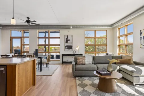 $495,000 | 2845 Colfax Avenue South, Unit W402, Minneapolis, MN 55408