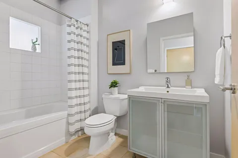 $495,000 | 2845 Colfax Avenue South, Unit W402, Minneapolis, MN 55408