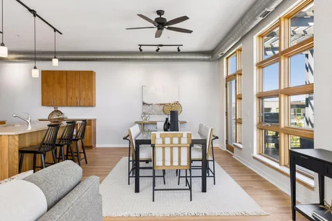 $495,000 | 2845 Colfax Avenue South, Unit W402, Minneapolis, MN 55408