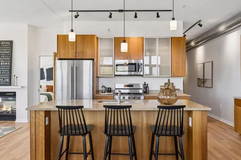 $495,000 | 2845 Colfax Avenue South, Unit W402, Minneapolis, MN 55408