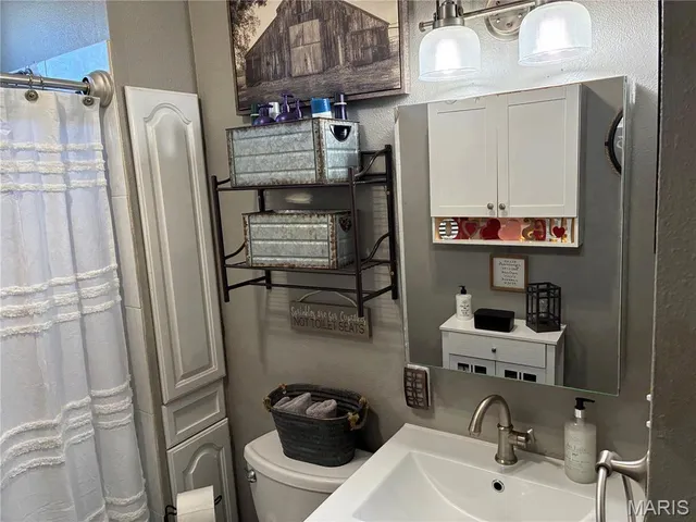 $275,000 | 615 Grigg Street, Greenville, IL 62246