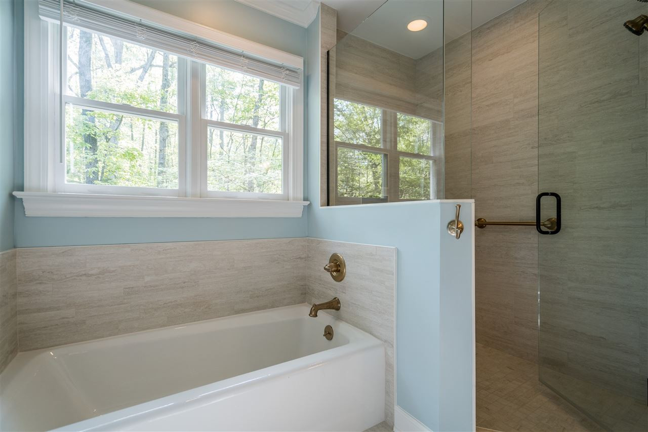 10712 Brass Kettle Road Raleigh, NC 27614 - Photo 15 of 29 Master Bath
