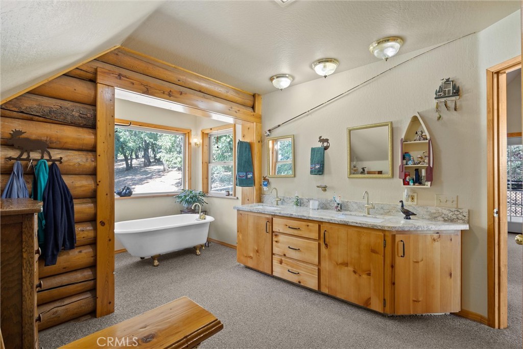4592 Wendlis Road Forest Ranch, CA 95942 - Photo 27 of 62 Master bath vanity