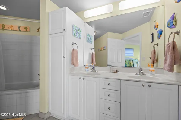 $829,000 | 100 Olde Towne Yacht Club Drive, Unit U212 A07 SLIP, Beaufort, NC 28516