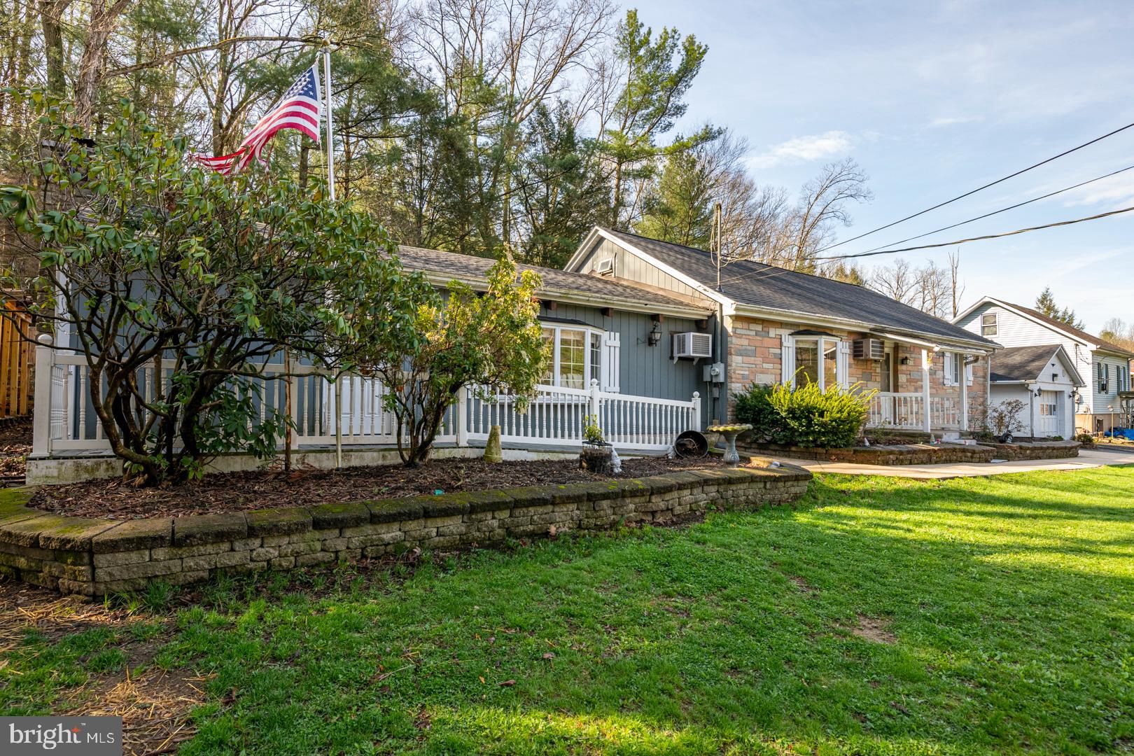 127 Molleystown Road Pine Grove, PA 17963 - Photo 2 of 31