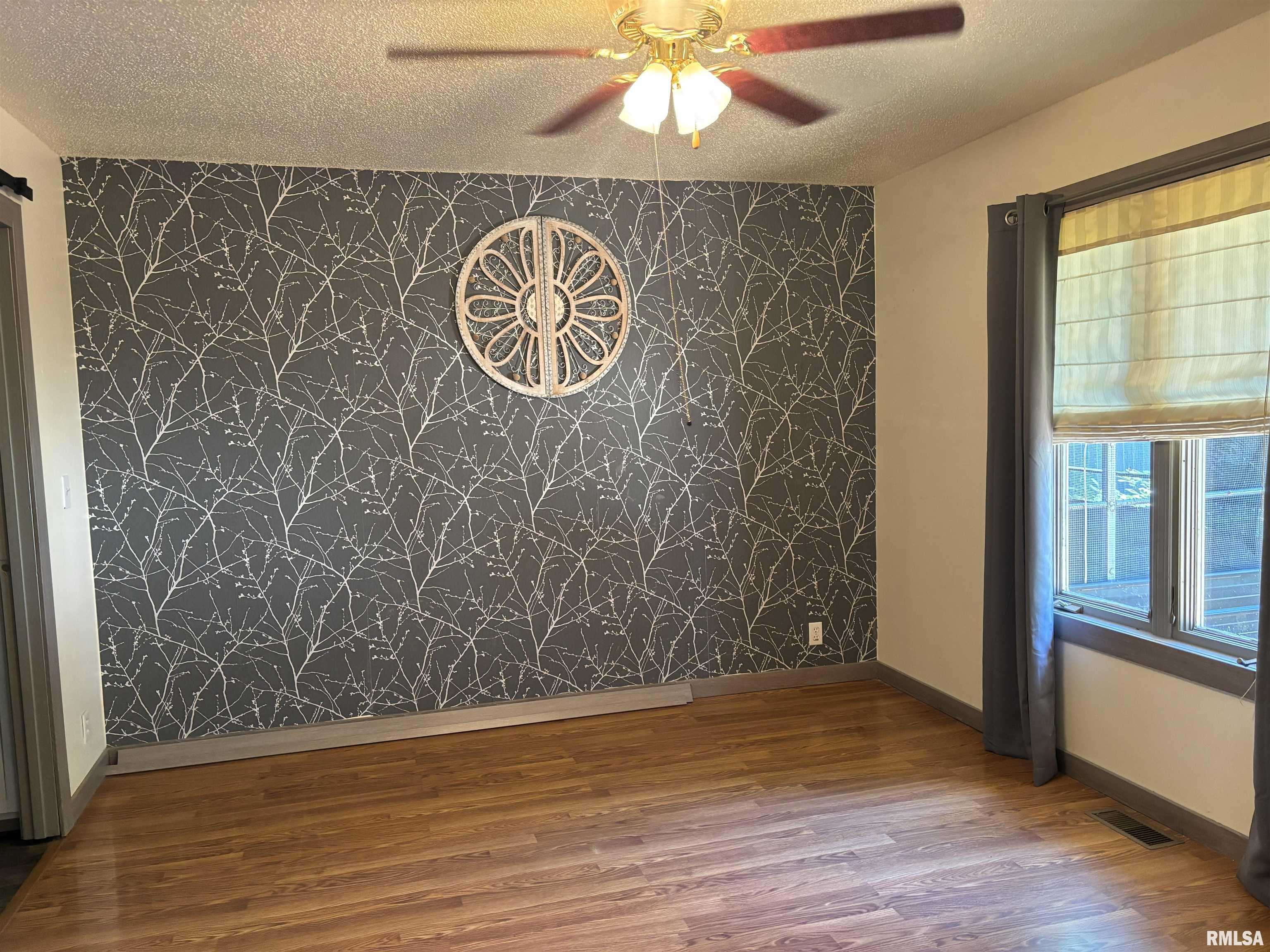 6339 Minder Road Rochester, IL 62563 - Photo 10 of 31
