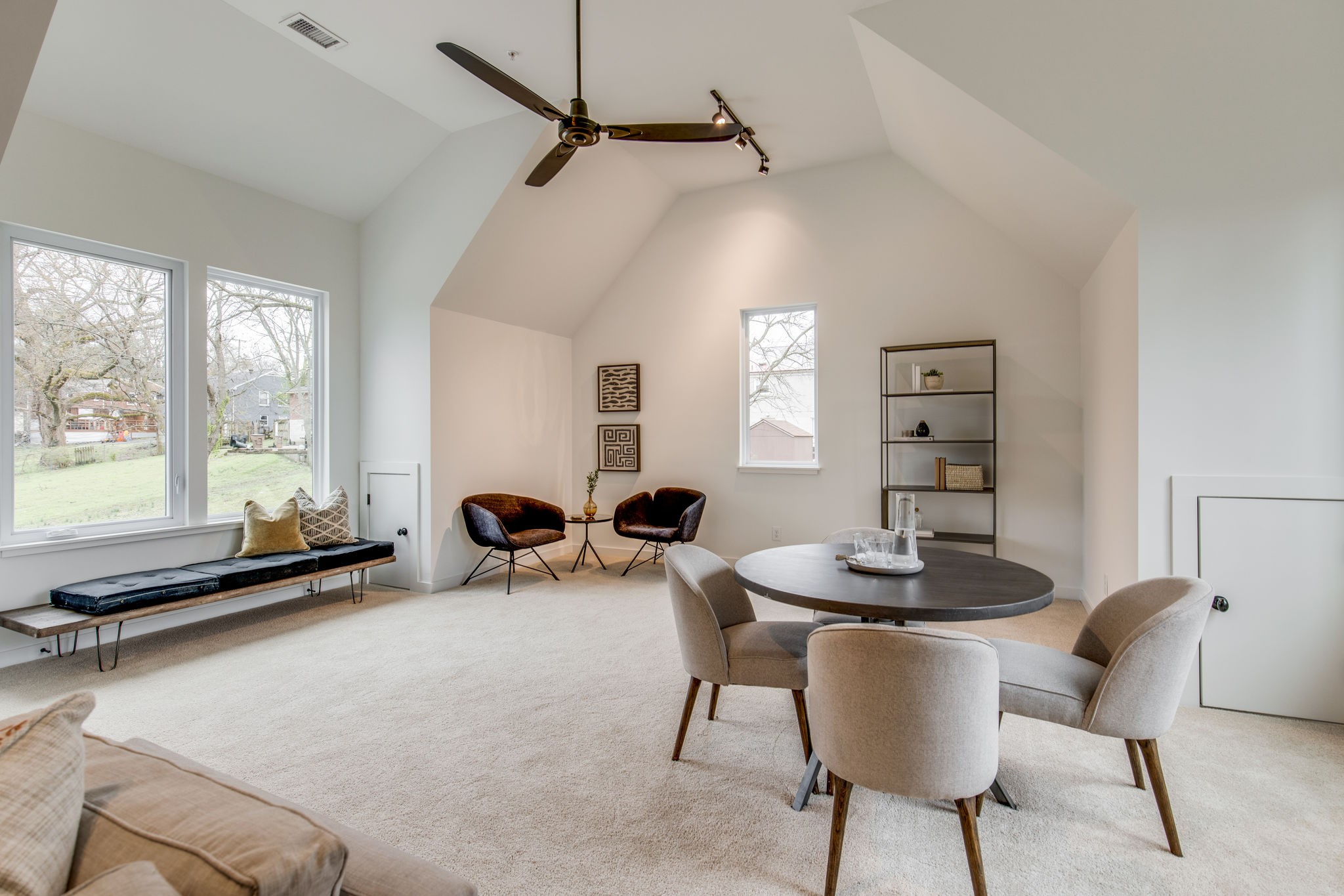 1005 B Mitchell Road Nashville, TN 37206 - Photo 14 of 25 a dining room with furniture and windows
