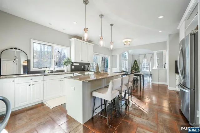 $1,389,900 | 45 Alize Drive, Butler, NJ 07405