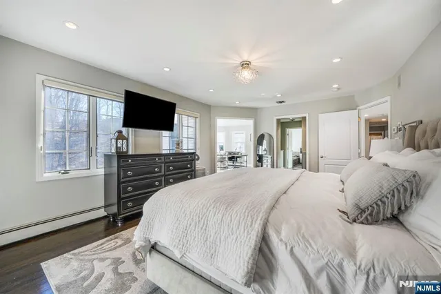 $1,389,900 | 45 Alize Drive, Butler, NJ 07405