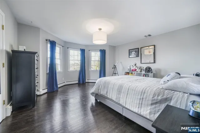 $1,389,900 | 45 Alize Drive, Butler, NJ 07405