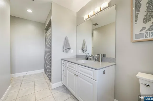 $1,389,900 | 45 Alize Drive, Butler, NJ 07405