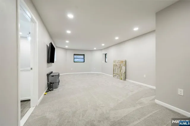 $1,389,900 | 45 Alize Drive, Butler, NJ 07405