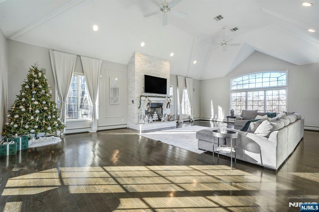 45 Alize Drive Butler, NJ 07405 - Photo 6 of 49