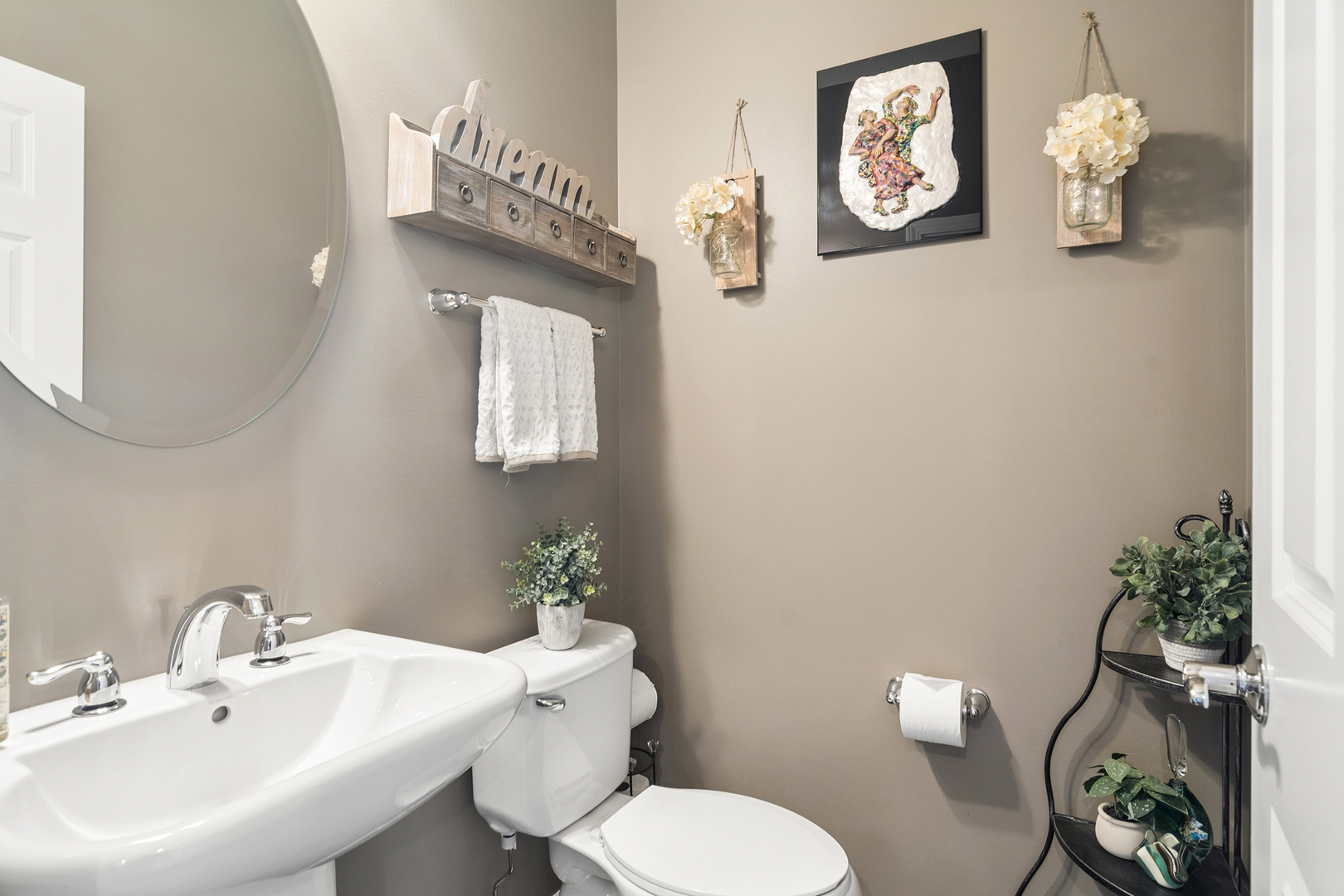 752 Keystone Lane Vernon Hills, IL 60061 - Photo 5 of 31