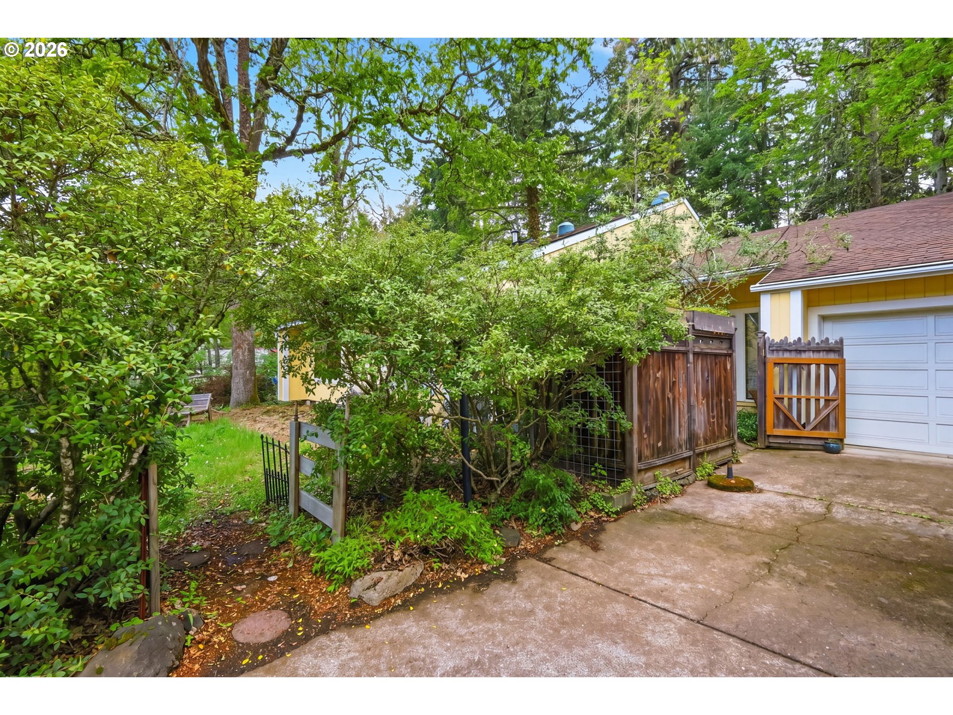 2983 Timberline Drive Eugene, OR 97405 - Photo 2 of 31 a view of a outdoor space