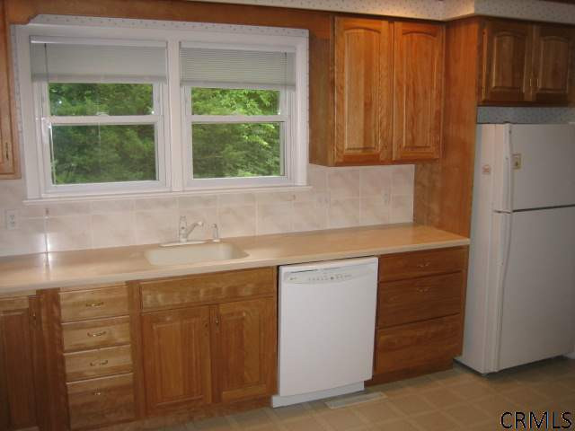 1336 Rowe Road Niskayuna, NY 12309 - Photo 3 of 15 Photo 3