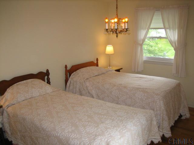 1336 Rowe Road Niskayuna, NY 12309 - Photo 10 of 15 Photo 10