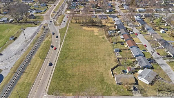 $500,000 | 530 West State Street, O'Fallon, IL 62269