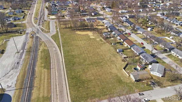 $500,000 | 530 West State Street, O'Fallon, IL 62269