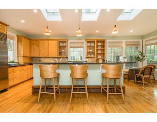 45 Mt Vernon Street Cambridge, MA 02140 - Photo 17 of 27