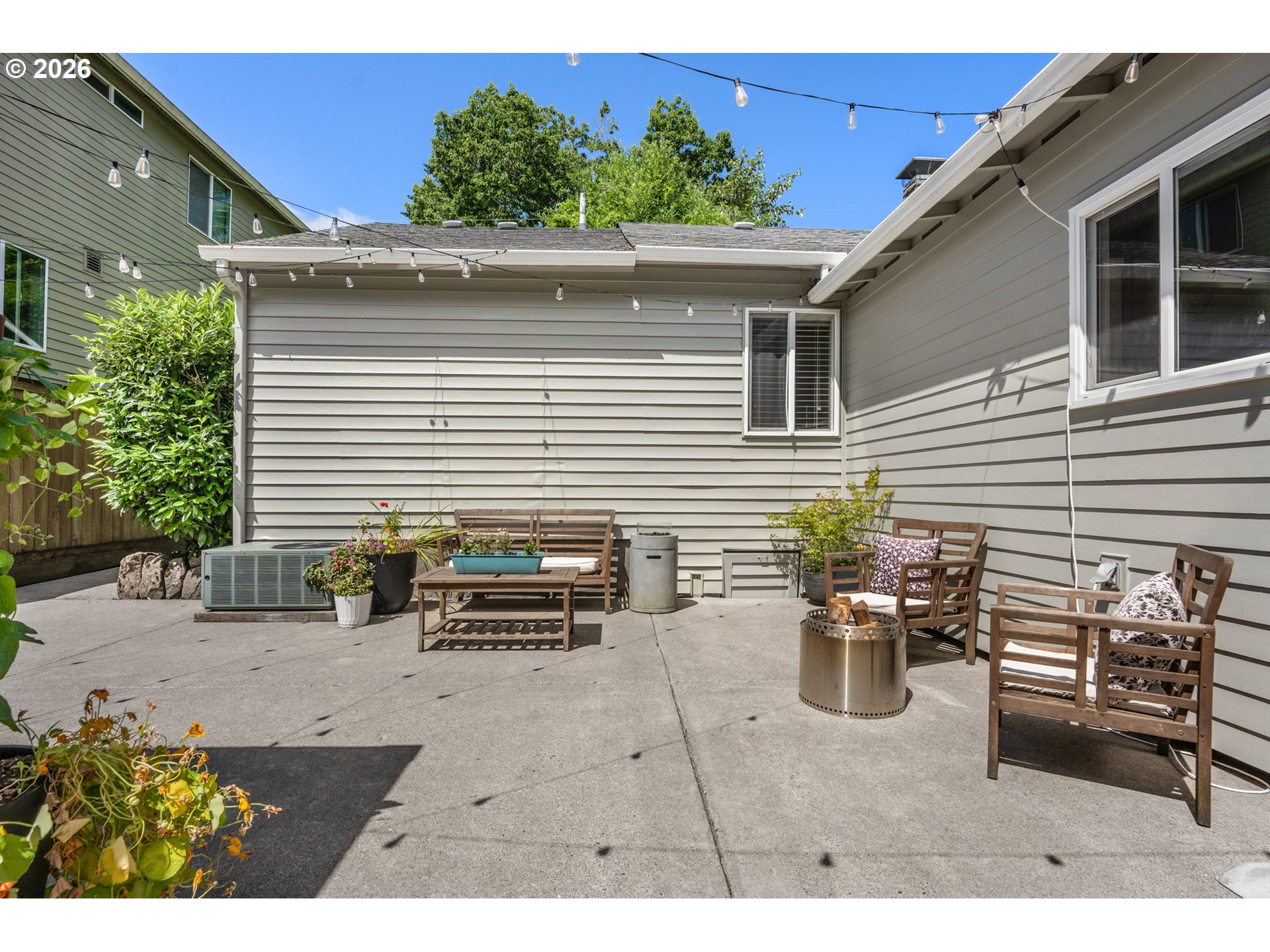 11410 Southwest 47th Avenue Portland, OR 97219 - Photo 33 of 37