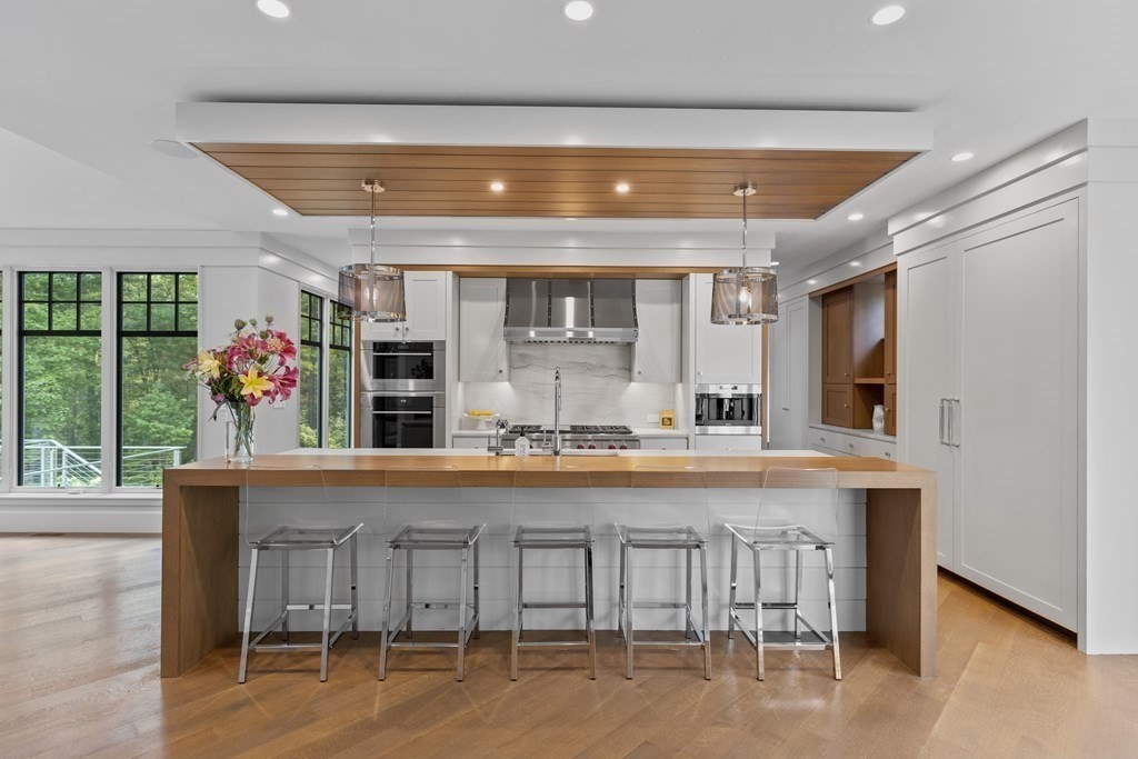 70 Laurel Road Weston, MA 02493 - Photo 15 of 42