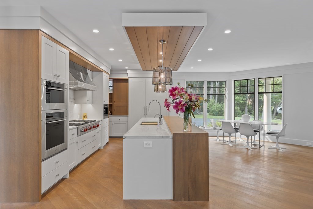 70 Laurel Road Weston, MA 02493 - Photo 16 of 42