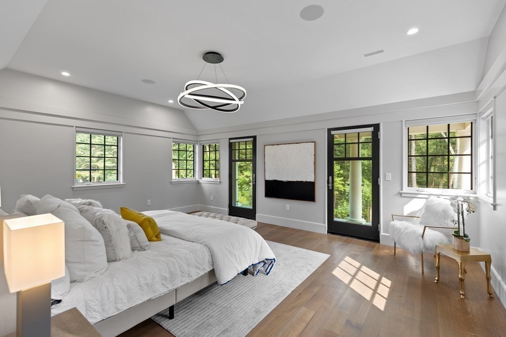 70 Laurel Road Weston, MA 02493 - Photo 23 of 42