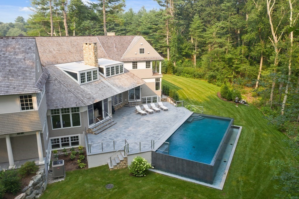 70 Laurel Road Weston, MA 02493 - Photo 6 of 42