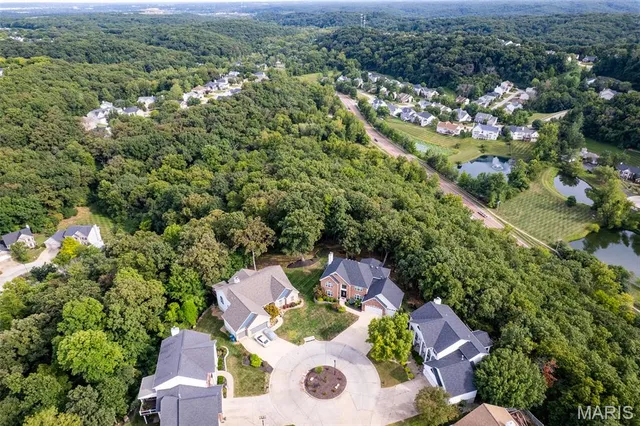 $350,000 | 1110 Kiefer Creek Road, Ballwin, MO 63021