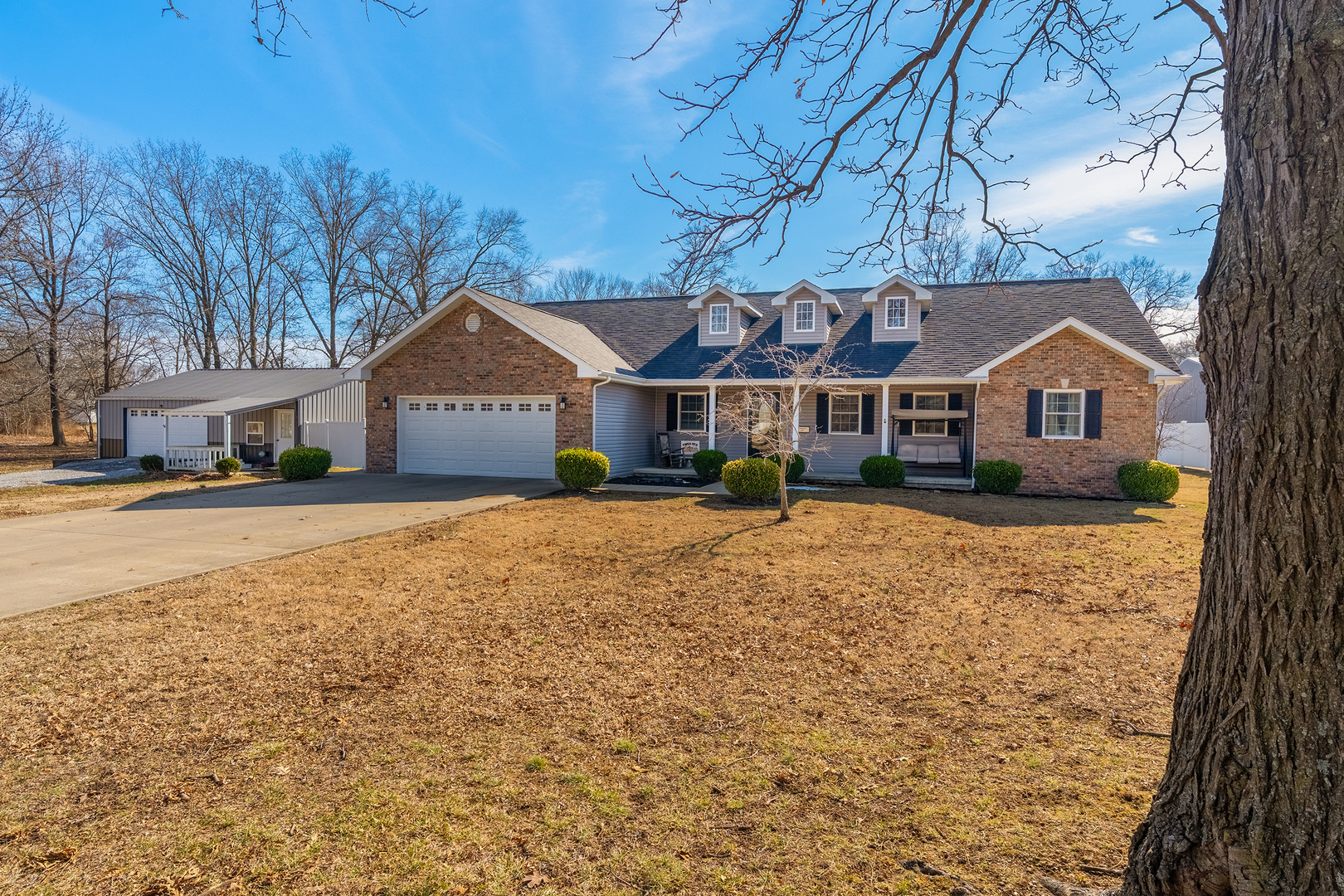 1144 West Webster Street Benton, IL 62812 - Photo 1 of 45