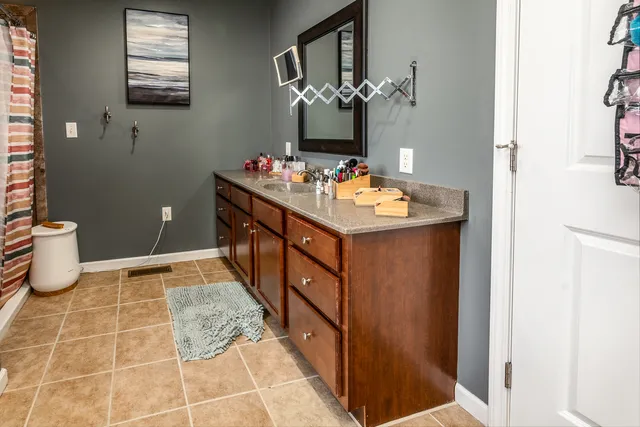 $355,000 | 1144 West Webster Street, Benton, IL 62812