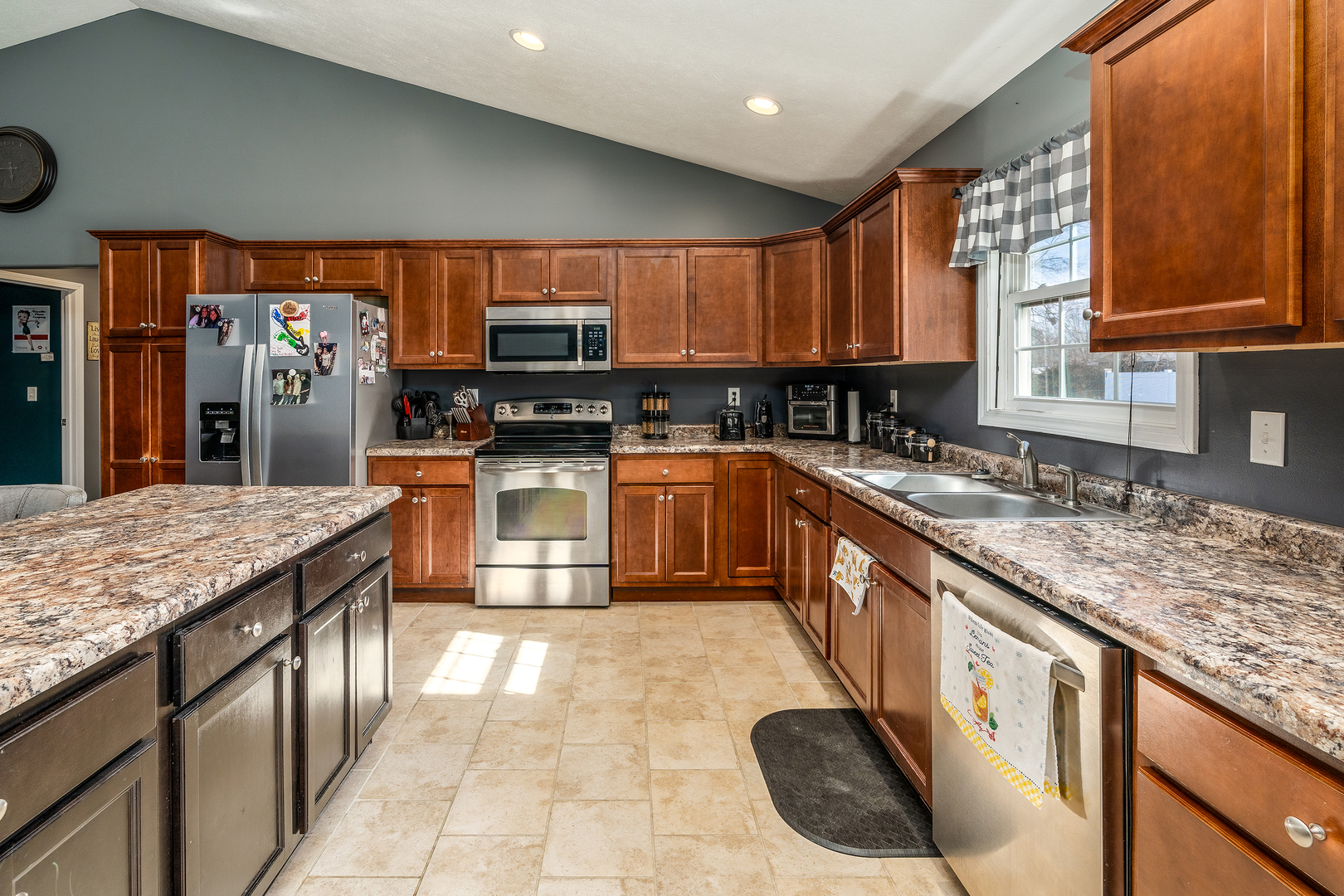 1144 West Webster Street Benton, IL 62812 - Photo 9 of 45