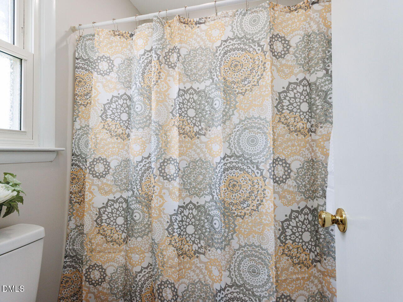 577 Corbett Road Clayton, NC 27520 - Photo 16 of 33 022-1280x960-primary-bathroom