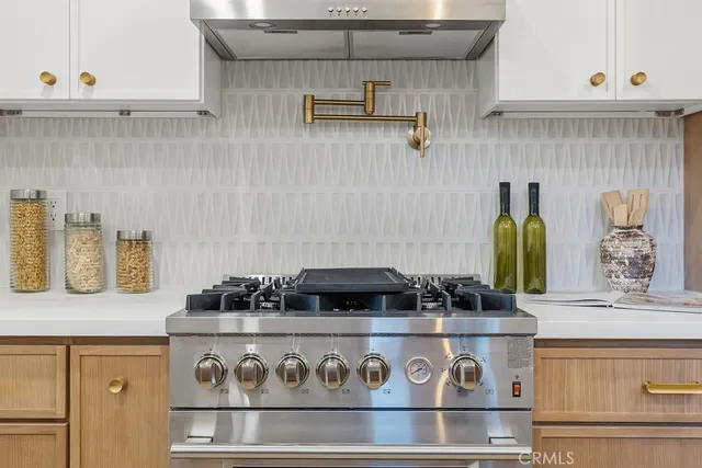 $1,299,000 | 913 Mountain View Avenue, Ojai, CA 93023