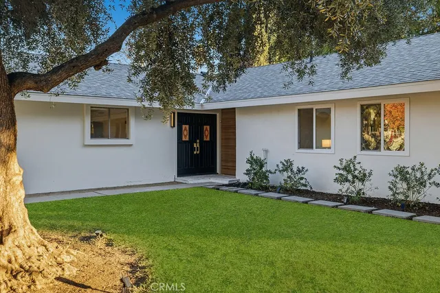 $1,299,000 | 913 Mountain View Avenue, Ojai, CA 93023