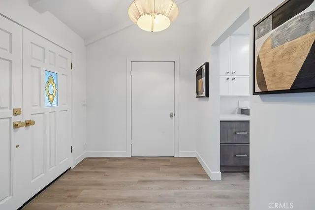 $1,299,000 | 913 Mountain View Avenue, Ojai, CA 93023