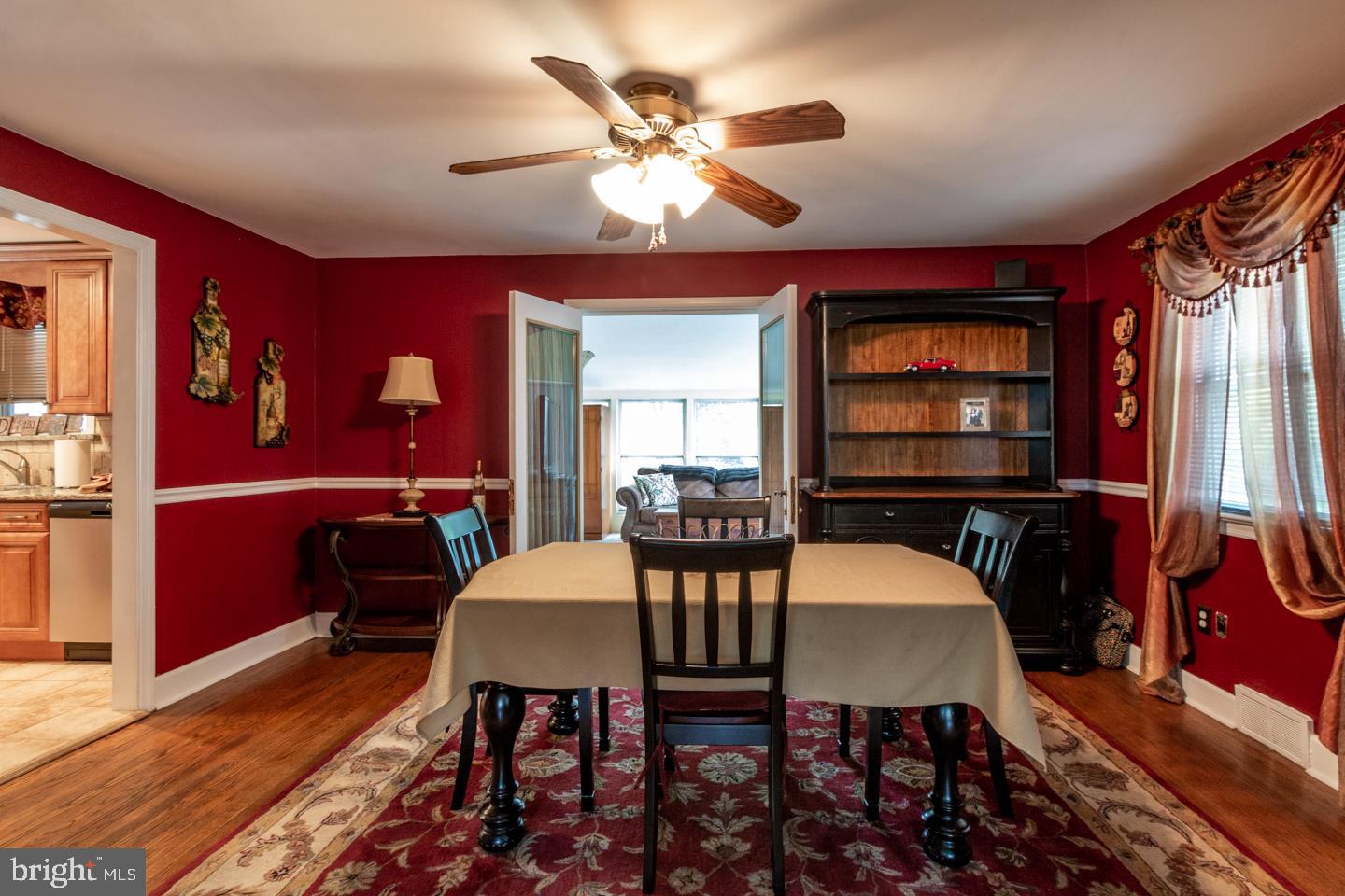 21 Loller Road Hatboro, PA 19040 - Photo 6 of 32 Dining Room