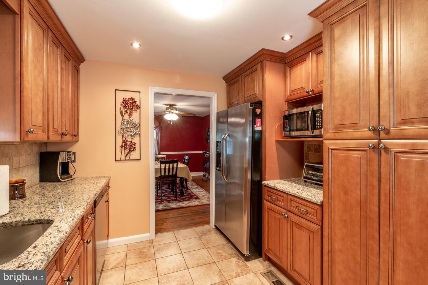 21 Loller Road Hatboro, PA 19040 - Photo 9 of 32 Kitchen