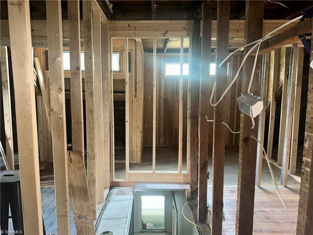 706 Arch Street Mount Airy, NC 27030 - Photo 13 of 27