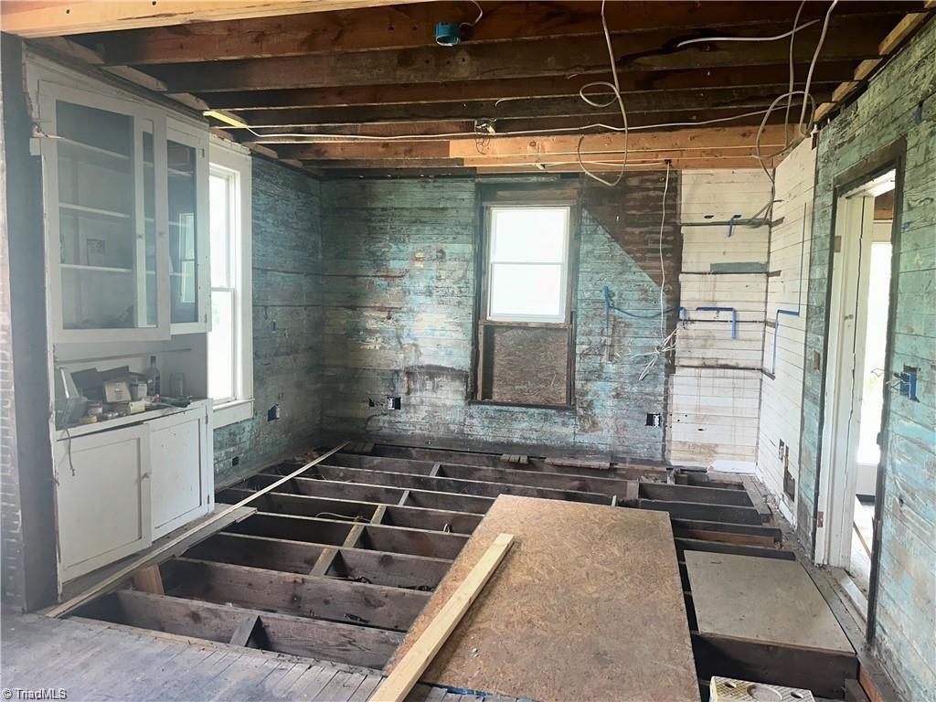 706 Arch Street Mount Airy, NC 27030 - Photo 23 of 27
