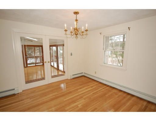 3 Countryside Road Natick, MA 01760 - Photo 5 of 11 Gallery Image 5