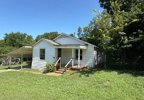 $224,900 | 711 Dubois Street, Denison, TX 75020