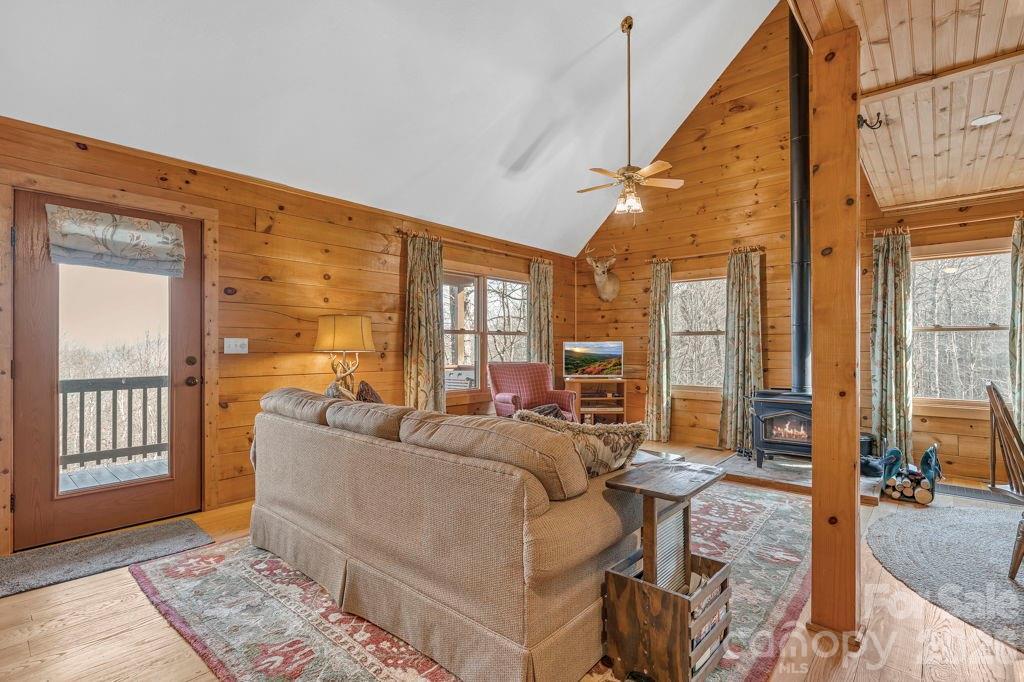 461 Arrowhead Ridge Road Spruce Pine, NC 28777 - Photo 10 of 42