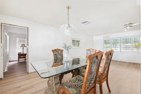 $699,000 | 5201 Dover Street Northeast, St. Petersburg, FL 33703