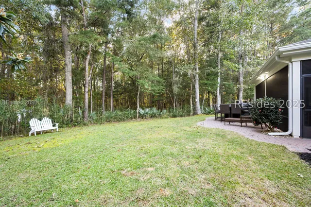 $645,000 | 15 Pinyon Drive, Bluffton, SC 29909