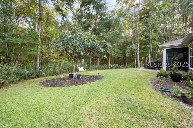 $645,000 | 15 Pinyon Drive, Bluffton, SC 29909