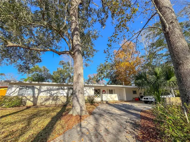 $2,100 | 4018 Northwest 10th Avenue, Gainesville, FL 32605