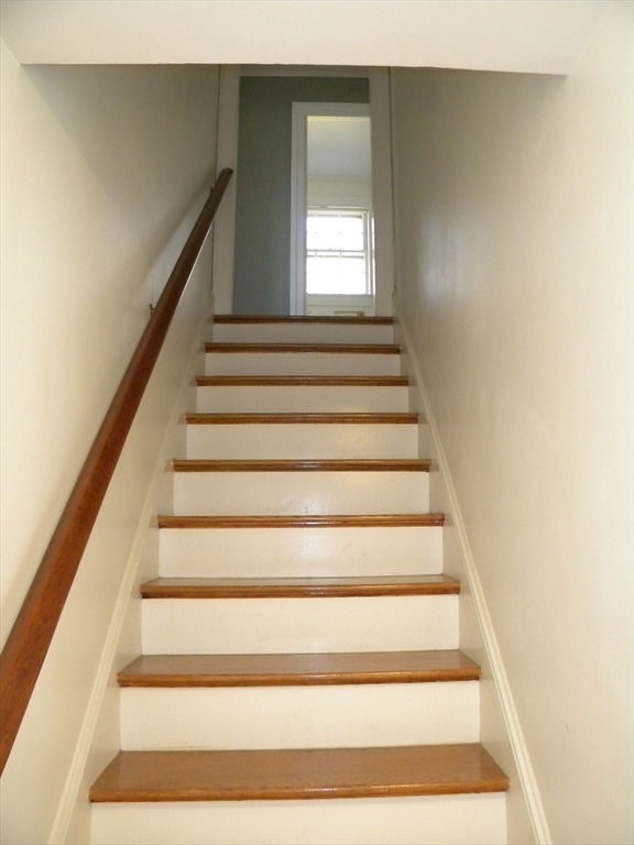 21 Lovers Lane Groton, MA 01450 - Photo 17 of 35 a view of entryway