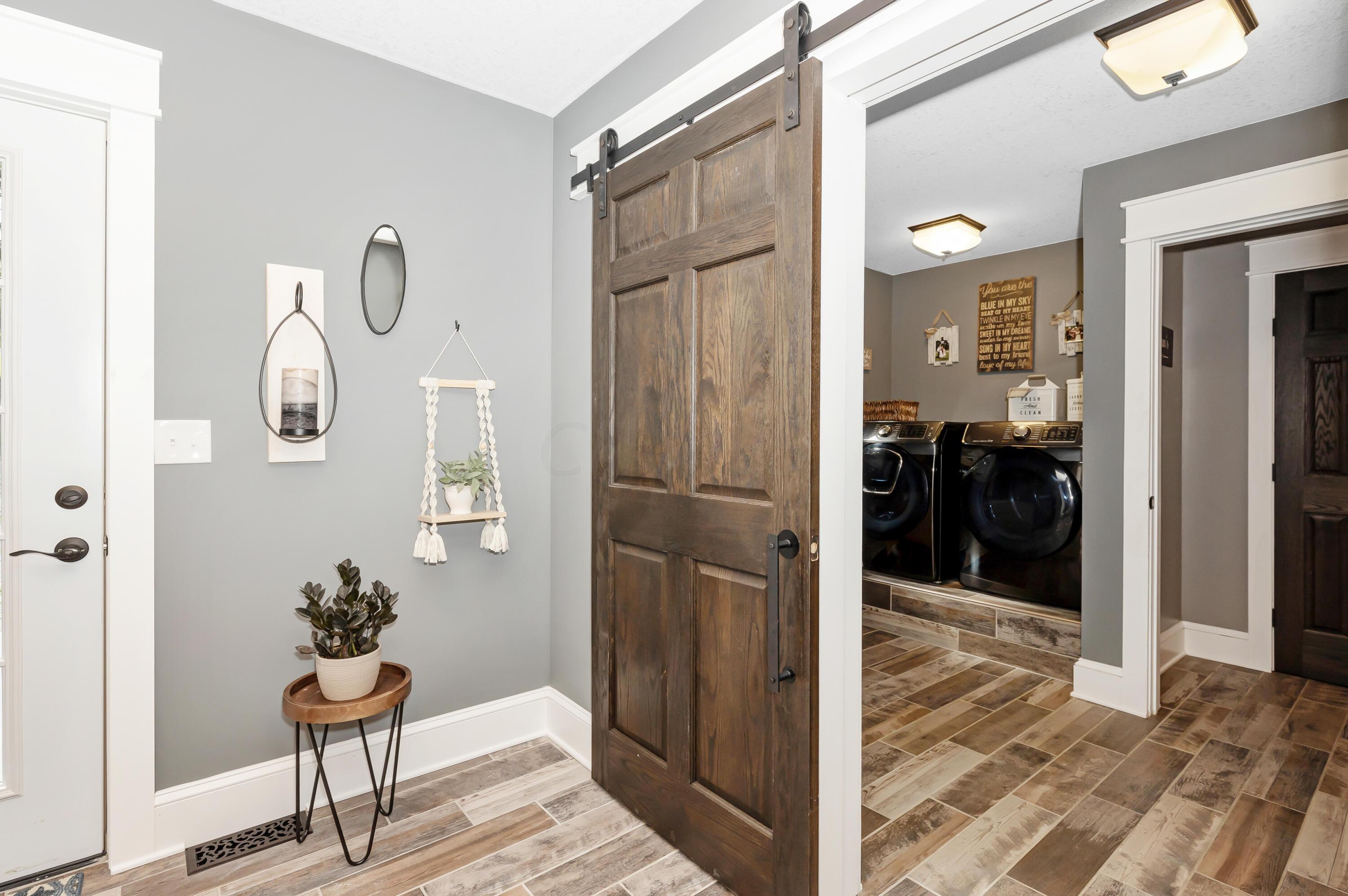 5173 Pleasant Chapel Road Southeast Newark, OH 43056 - Photo 28 of 118 26-Mudroom
